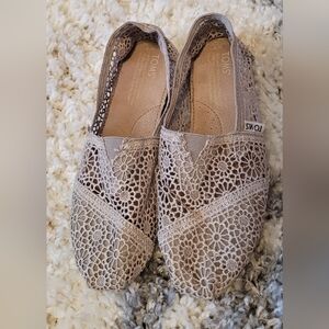 🔥2For$20 Toms Size 7 Women's Gray Lace Floral